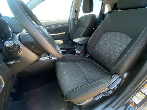 Used 2024 Mitsubishi Outlander Sport AWD image 9
