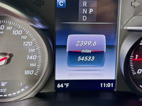 Used 2018 Mercedes-Benz GLC 300 4MATIC image 13