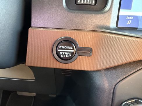 Used 2024 Ford Bronco Outer Banks AWD/4WD image 27