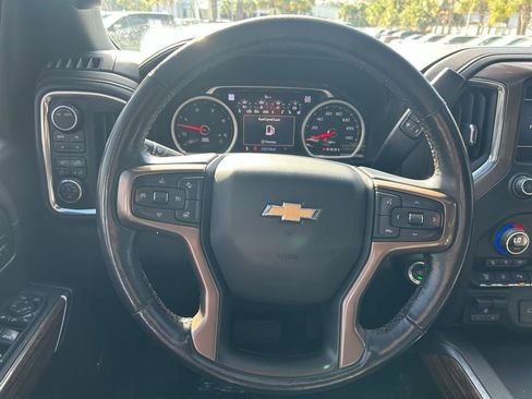 Used 2022 Chevrolet Silverado 2500 High Country w/ Z71 Off-Road Package image 18
