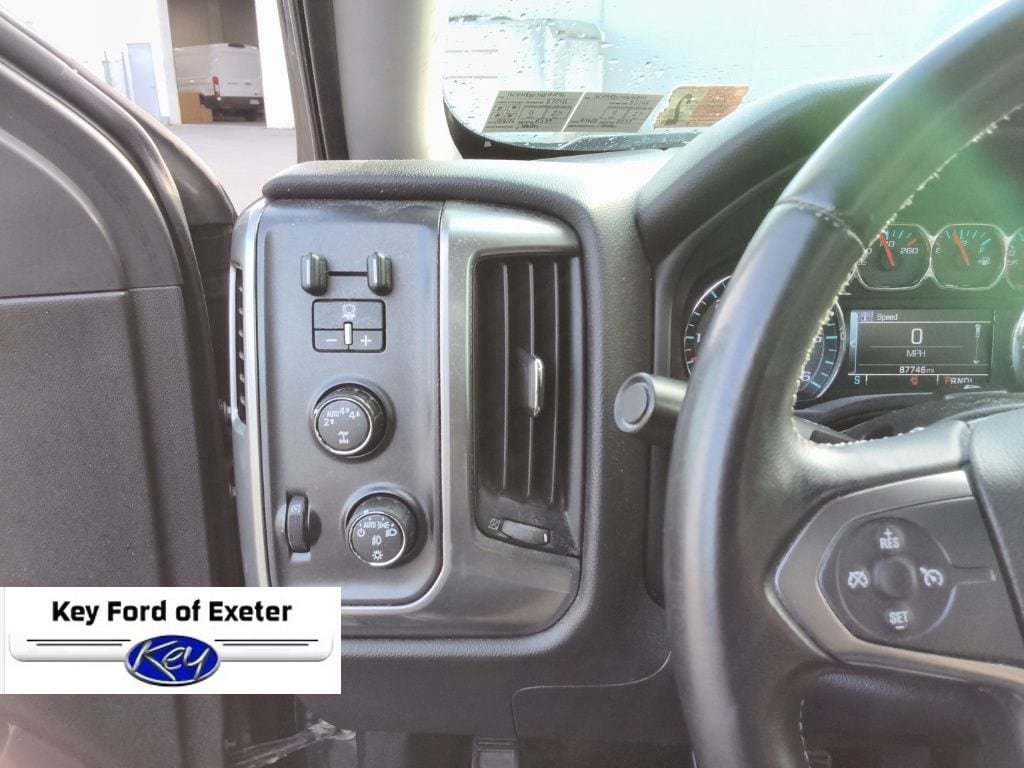 Used 2017 Chevrolet Silverado 1500 LT w/ LT Convenience Package AWD/4WD image 19
