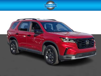 Used 2025 Honda Pilot TrailSport