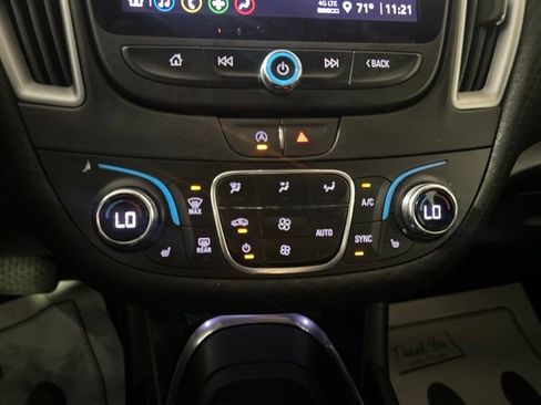 Used 2023 Chevrolet Malibu LT FWD image 30