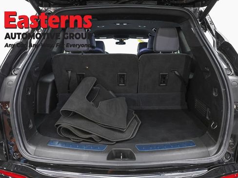 Used 2023 Buick Enclave Essence FWD image 9