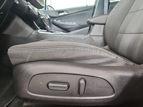 Used 2017 Chevrolet Cruze LT w/ Convenience Package FWD image 34