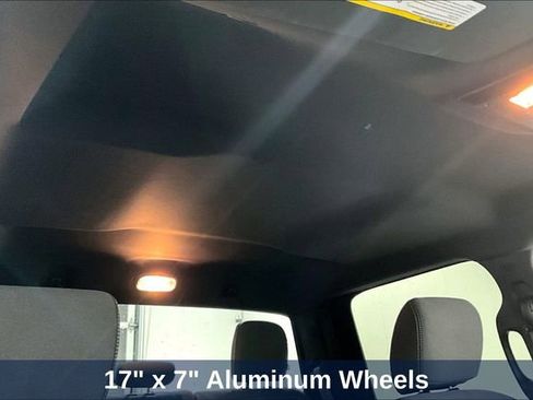 Used 2022 RAM 1500 Express w/ Ceramic Grey Express Package AWD/4WD image 37