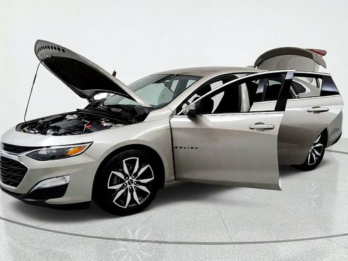 Used 2023 Chevrolet Malibu RS FWD image 9