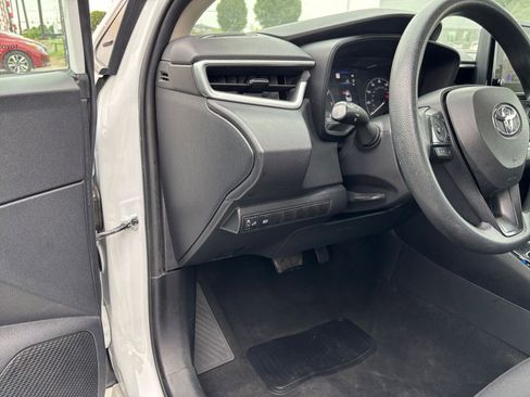 Used 2023 Toyota Corolla LE FWD image 33