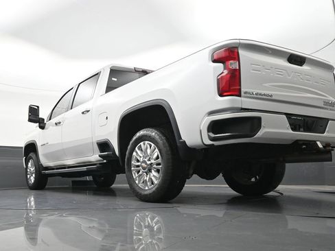 Used 2021 Chevrolet Silverado 2500 High Country w/ Z71 Off-Road Package AWD/4WD image 25
