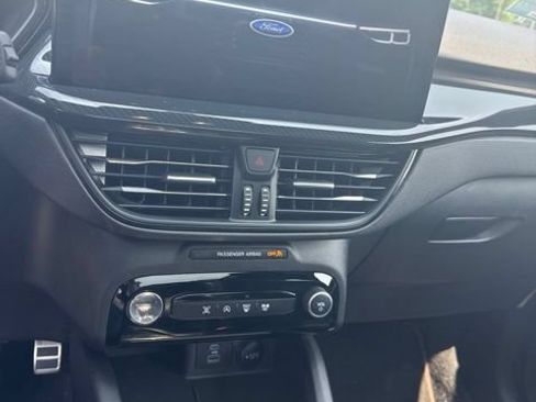 Used 2023 Ford Escape ST-Line w/ Tech Pack #1 AWD/4WD image 7