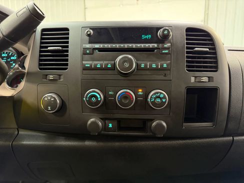 Used 2011 Chevrolet Silverado 2500 LT image 21