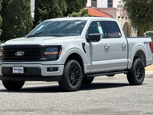 New 2026 Ford F150 XLT w/ Equipment Group 302A MID AWD/4WD image 8