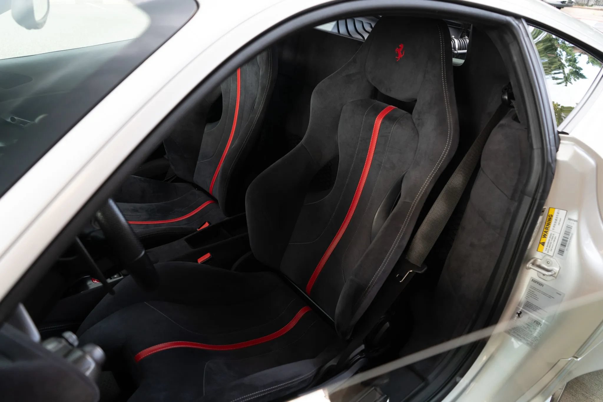 Used 2019 Ferrari 488 Pista Coupe RWD image 16