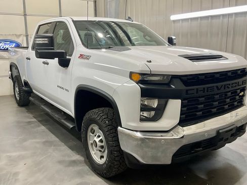 Used 2023 Chevrolet Silverado 2500 W/T w/ WT Convenience Package AWD/4WD image 2