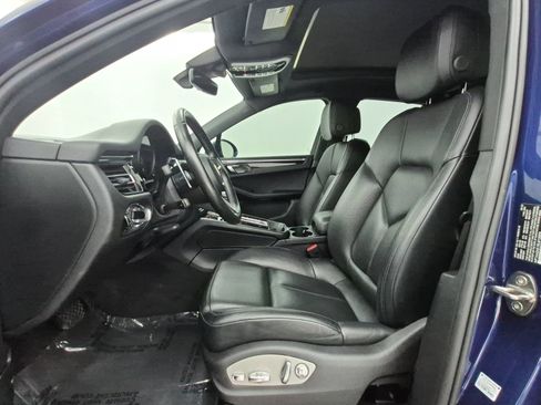 Used 2024 Porsche Macan w/ Premium Plus Package AWD/4WD image 5