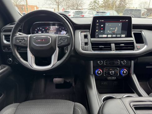 Used 2022 GMC Yukon XL SLE w/ Gmc Pro Safety Plus Package image 11