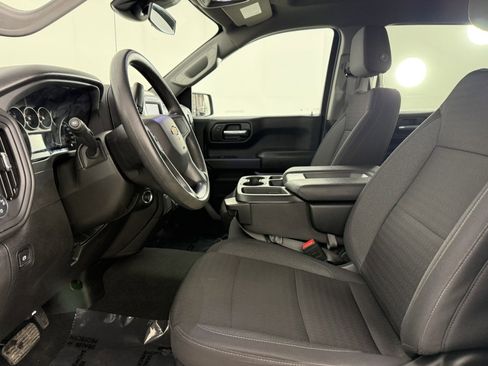 Used 2024 Chevrolet Silverado 1500 Custom image 14