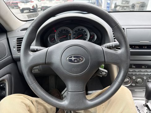 Used 2005 Subaru Outback 2.5i AWD/4WD image 17