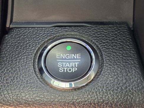 Certified 2021 Ford F250 Lariat image 24