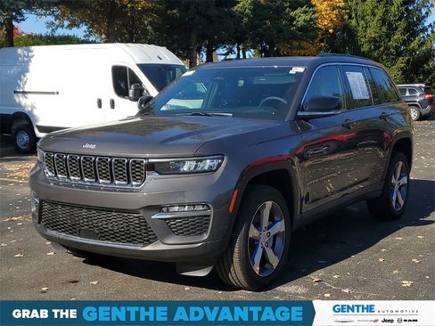 Certified 2024 Jeep Grand Cherokee Limited image 2