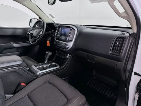 Used 2021 Chevrolet Colorado LT w/ Fleet Safety Package AWD/4WD image 28