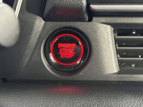 Used 2025 Honda Pilot EX-L image 35