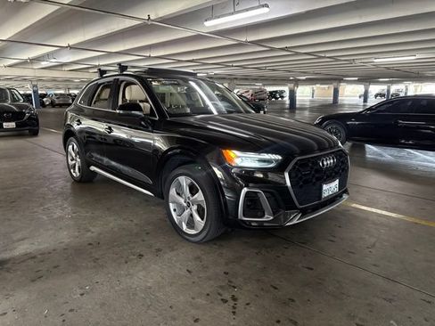 Used 2022 Audi Q5 2.0T Prestige w/ Prestige Package AWD/4WD image 2