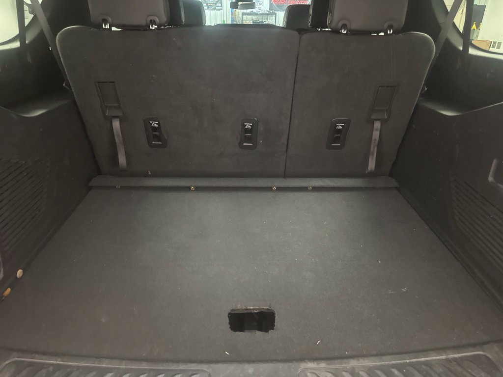 Certified 2024 GMC Yukon XL SLT RWD image 14
