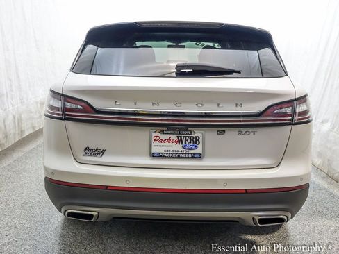 Used 2019 Lincoln Nautilus Select image 6