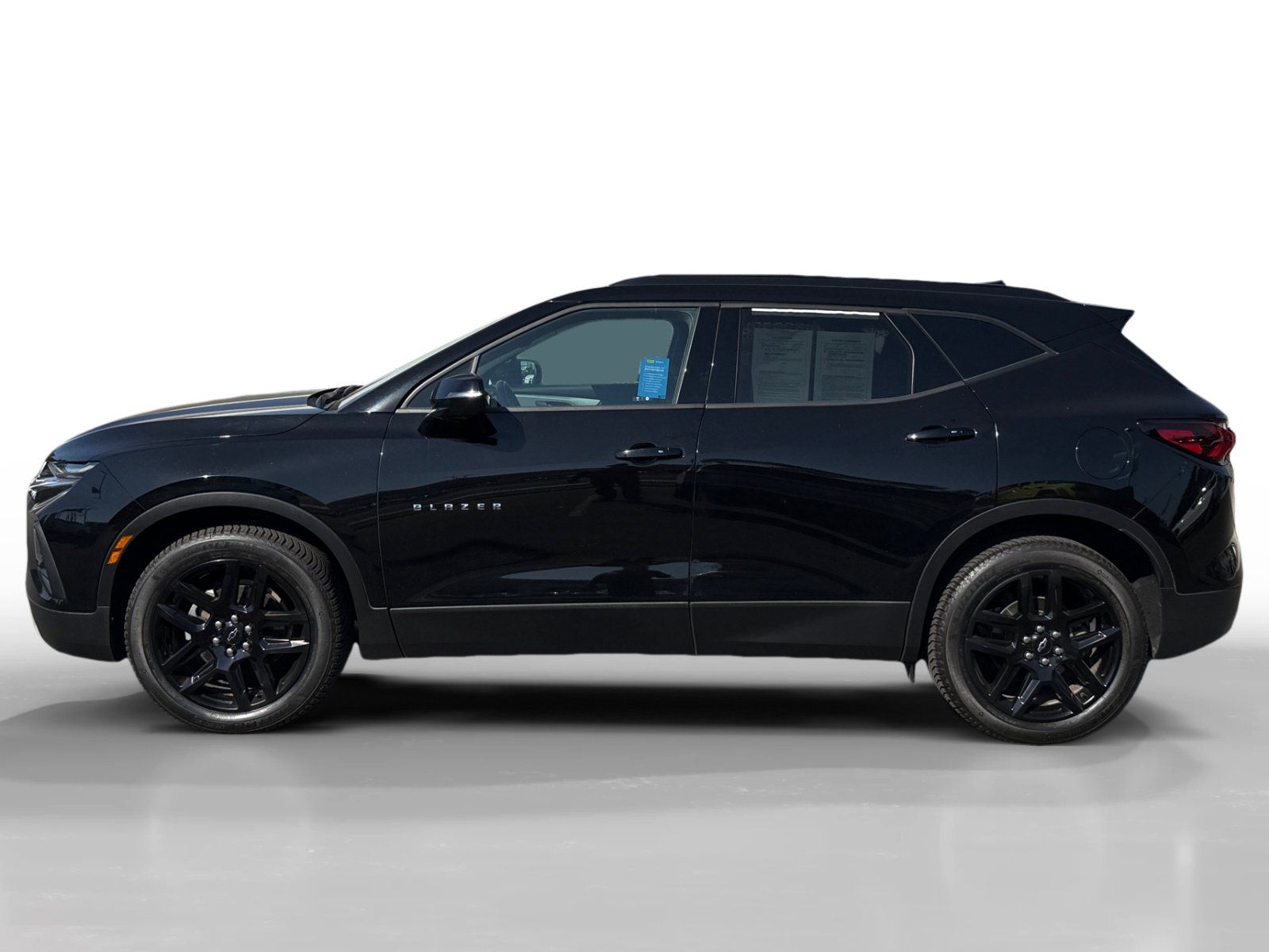 Used 2020 Chevrolet Blazer LT w/ Sound & Technology Package FWD image 2