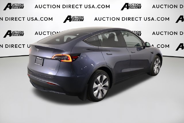 Used 2023 Tesla Model Y Long Range AWD/4WD image 47