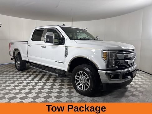 Used 2019 Ford F250 Lariat w/ Lariat Value Package image 6
