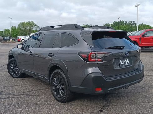 Used 2025 Subaru Outback Onyx Edition AWD/4WD image 25