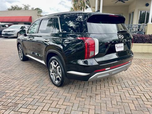 Used 2025 Hyundai Palisade SEL FWD image 3