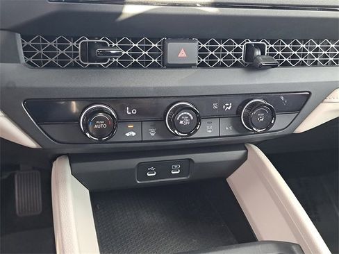 Certified 2023 Honda Accord LX image 28