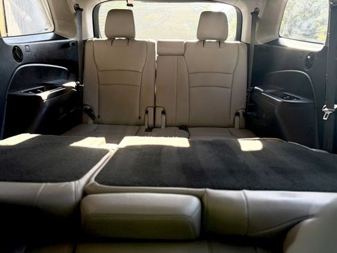 Used 2022 Honda Pilot Special Edition image 11