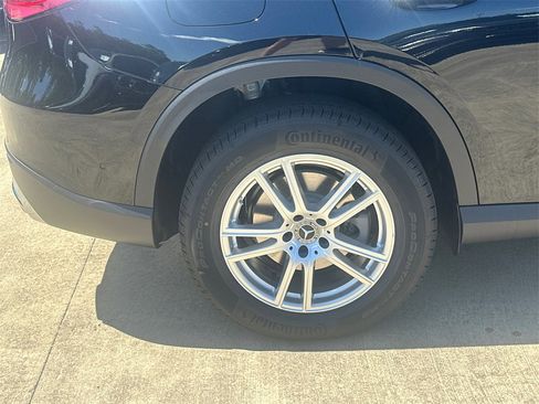 Certified 2025 Mercedes-Benz GLC 300 image 20