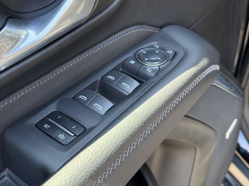 Used 2024 GMC Yukon Denali AWD/4WD image 22