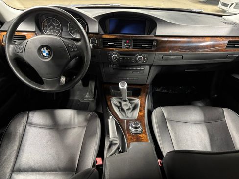 Used 2011 BMW 335i xDrive Sedan image 10