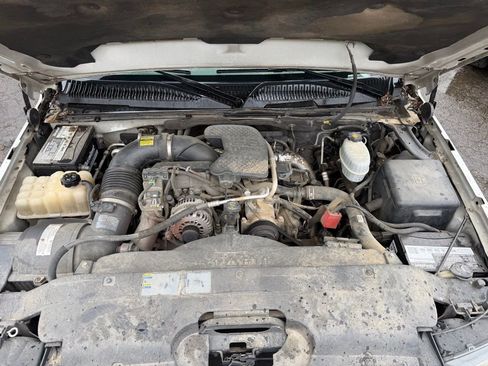 Used 2007 Chevrolet Silverado 2500 LT w/ Heavy-Duty Power Package AWD/4WD image 5