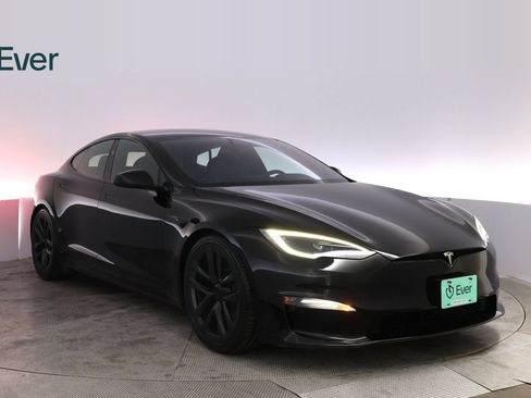 Used 2023 Tesla Model S AWD/4WD image 13