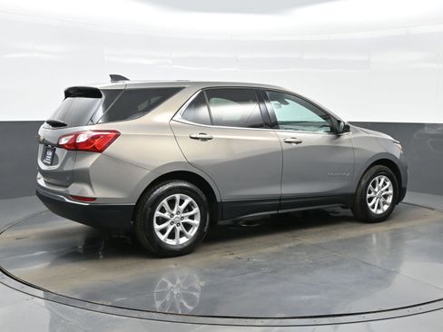 Used 2019 Chevrolet Equinox LT image 4