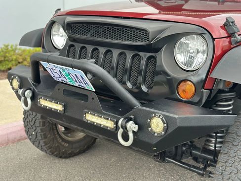 Used 2010 Jeep Wrangler Unlimited Rubicon w/ Dual Top Group image 24