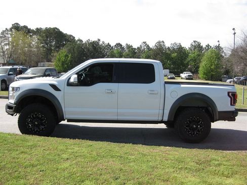 Used 2018 Ford F150 Raptor w/ Equipment Group 802A Luxury image 4