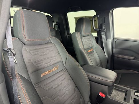 Used 2025 Nissan Frontier PRO-4X AWD/4WD image 44