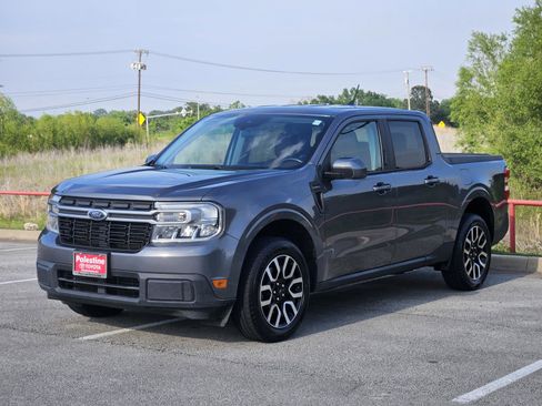 Used 2022 Ford Maverick Lariat FWD image 3