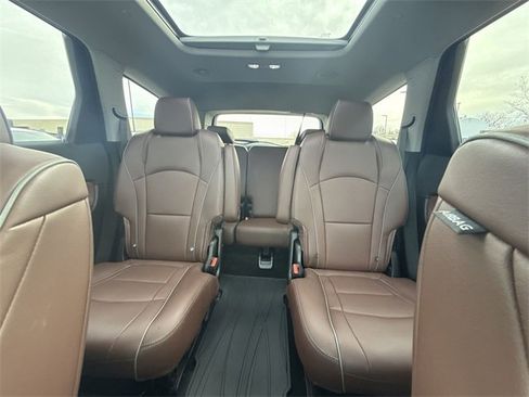 Used 2020 Buick Enclave Avenir w/ Avenir Technology Package image 22