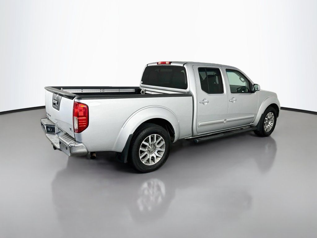 Used 2013 Nissan Frontier SL w/ Moonroof Pkg RWD image 7
