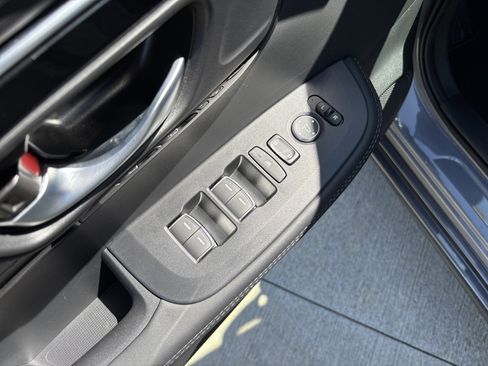 Used 2025 Acura ADX FWD image 15