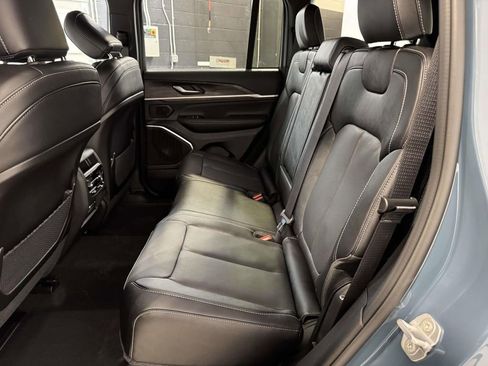 New 2026 Jeep Grand Cherokee Limited image 18